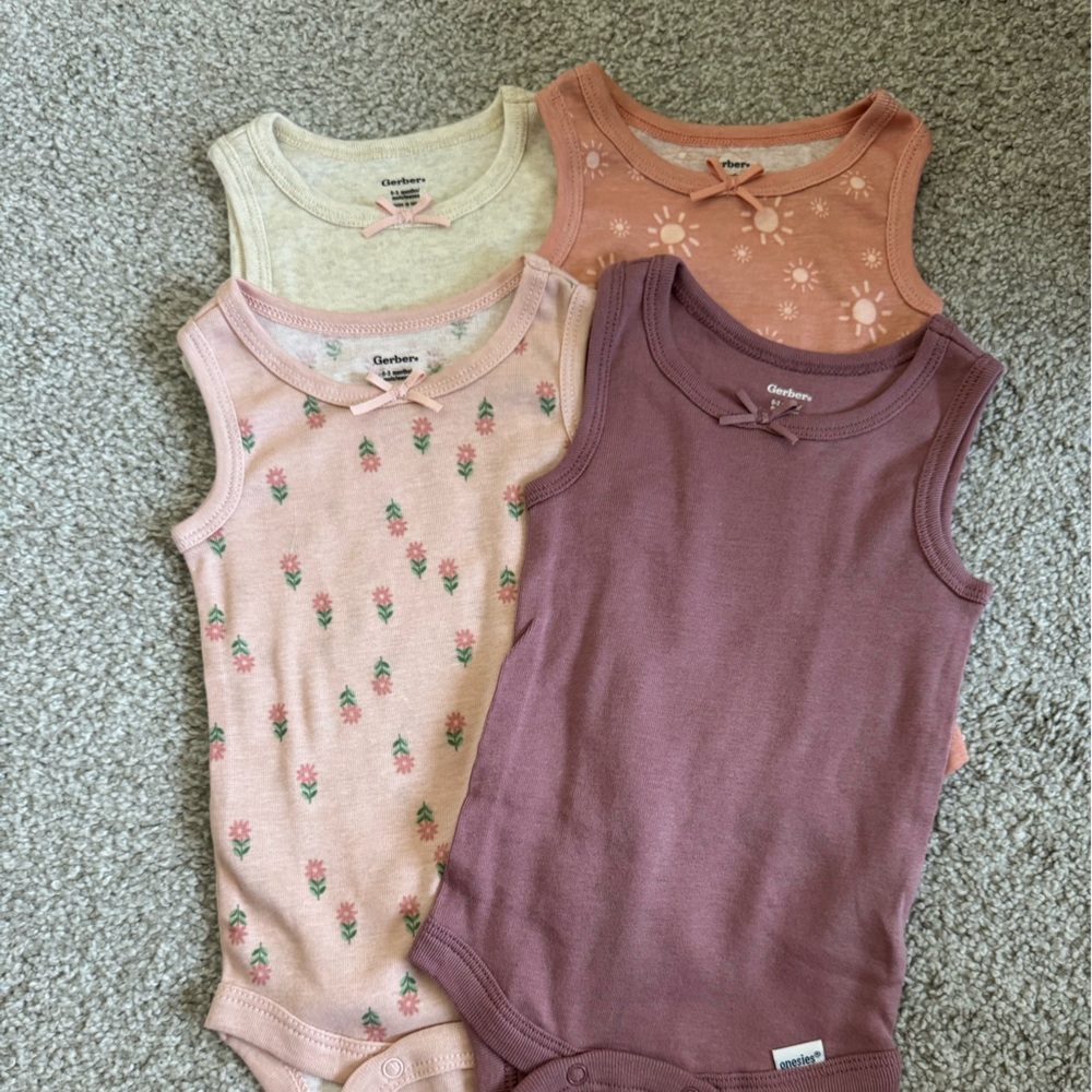 Set of 4 Gerber onesies